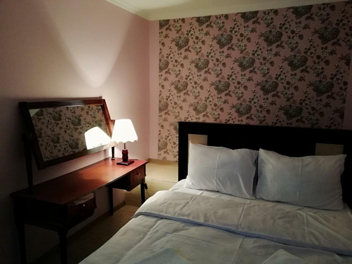 Bella Apartment Tbilisi Esterno foto